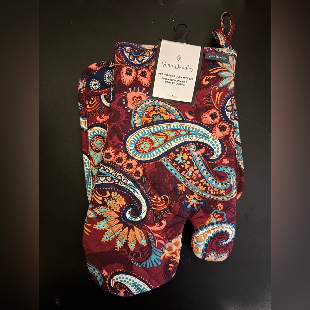 Vera Bradley Pot Holder and Oven Mitt Set - Paisley Jamboree NWT